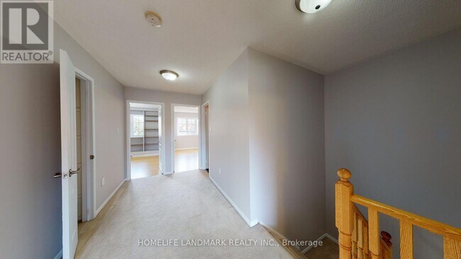 Building Photo - 80 Presley Crescent
