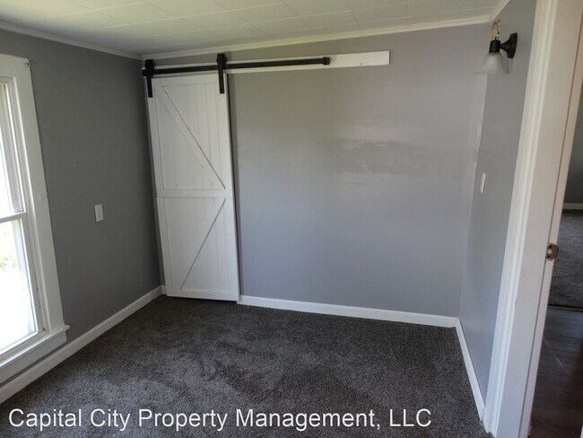Building Photo - 2 br, 1 bath House - 1016 EAST BEECHER