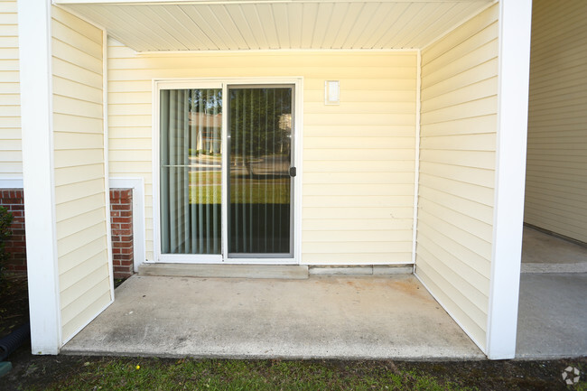 Patio - Bentree Apartments