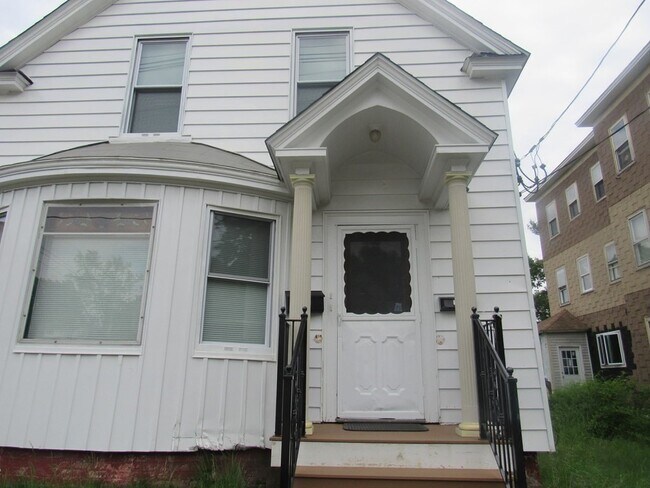 Building Photo - 199 Stafford St