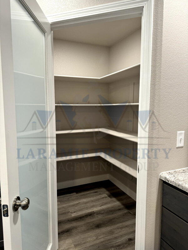 Foto del edificio - 4521 E Bobolink Ln
