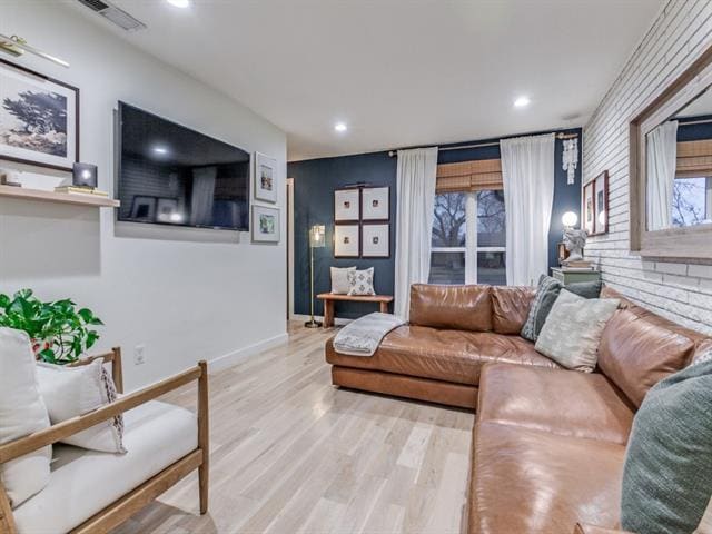 Building Photo - 820 Warren Way