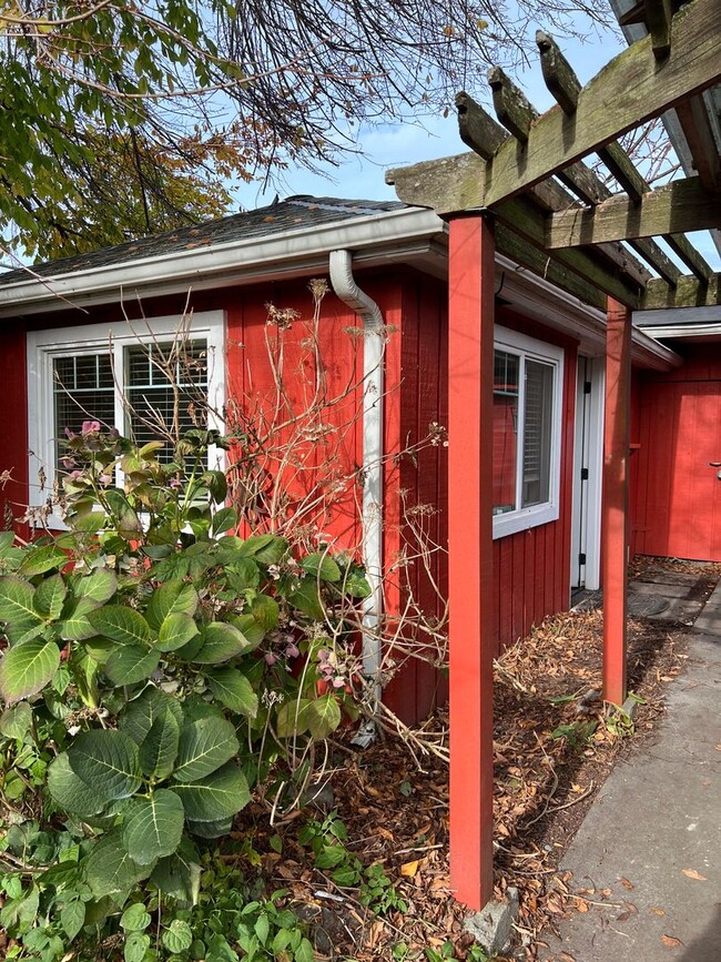 Building Photo - 27308 101st Ave NW
