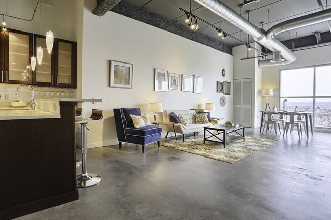 Sunny living areas with open floor plans - The 1500 Condominium