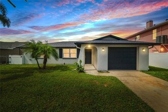 Building Photo - 6617 Harbor Dr