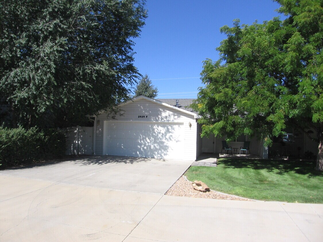 Foto principal - 2929 Bunting Ave