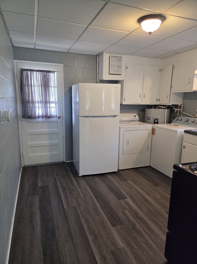 Building Photo - 8412 Shilling St