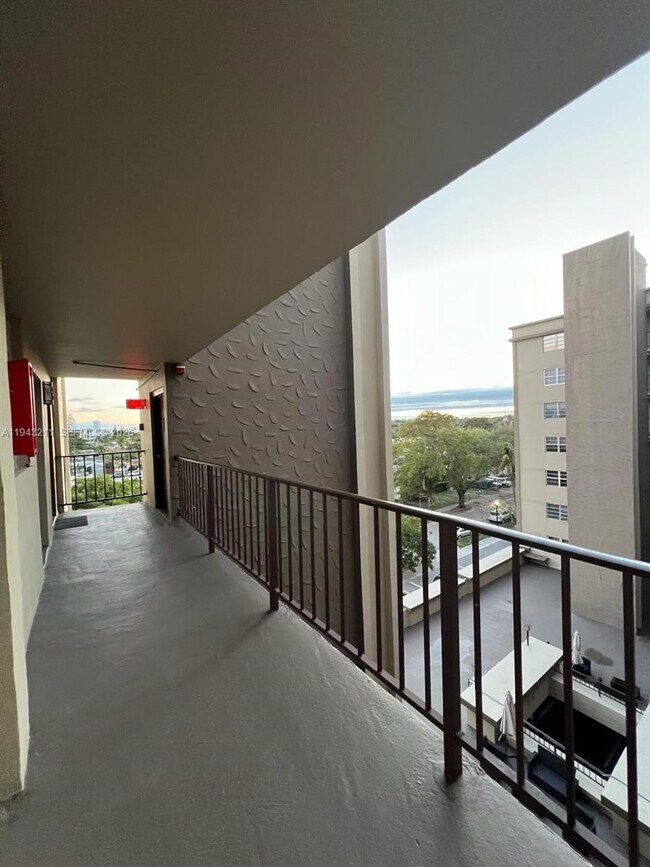 Building Photo - 1811 Jefferson St