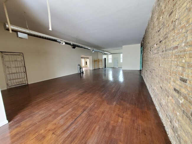 Building Photo - 4801 S Ashland Ave