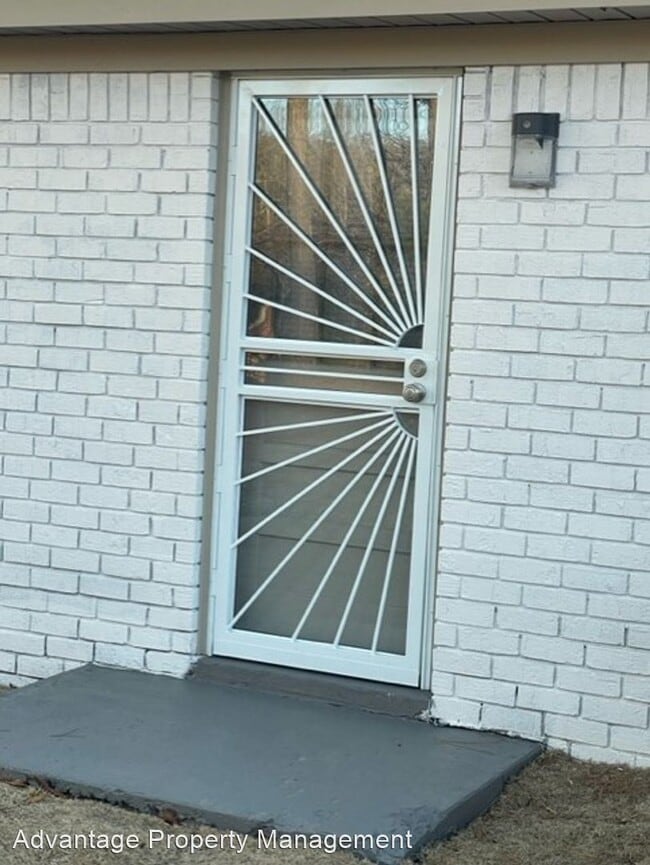 Foto del edificio - 3 br, 1.5 bath House - 3798 Wychemere Dr.