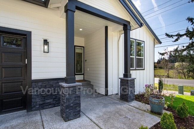 Building Photo - 1803 NE 148th Ct