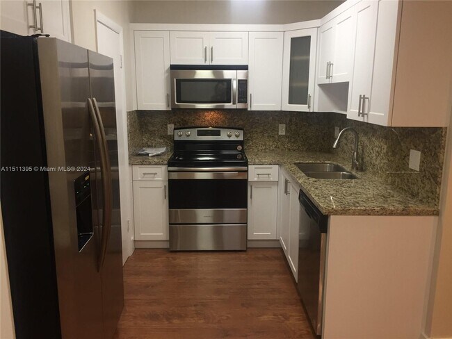 Foto del edificio - 8211 NW 39th St