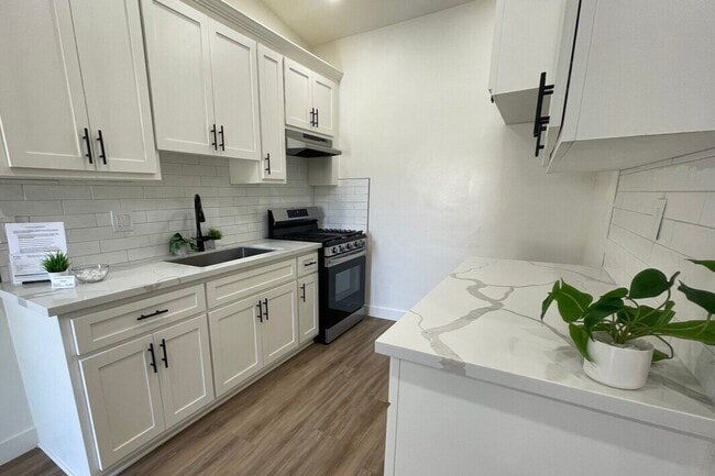 W16 - Carlton Park Apartments