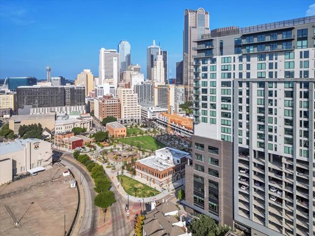 Foto del edificio - 555 S Cesar Chavez Blvd