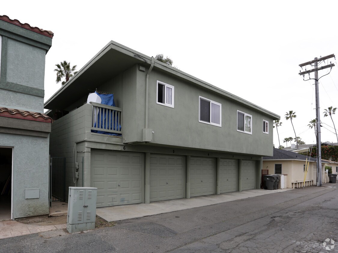 Foto del edificio - Garden Apartments