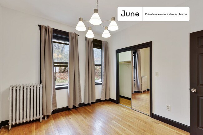 Foto del edificio - Room in Shared 4 bed/2.5 bath home