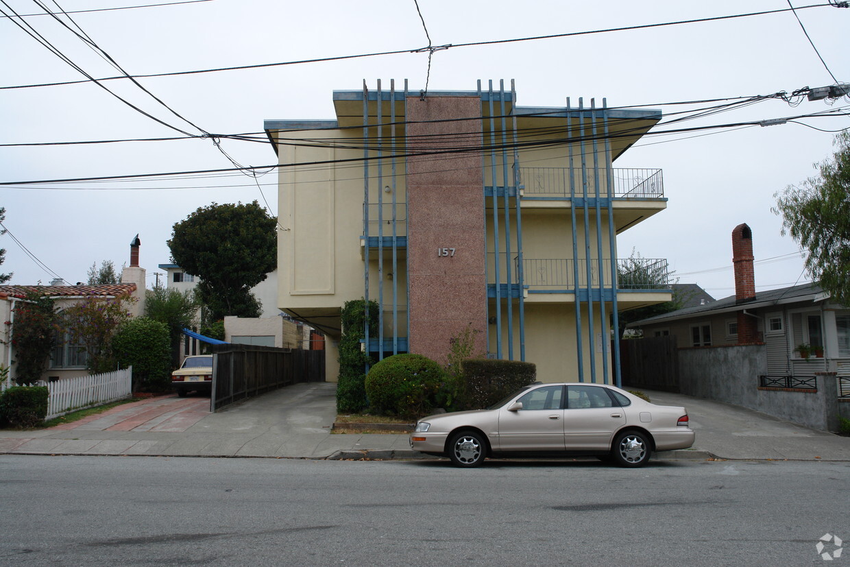 Building Photo - 157 Santa Inez Ave