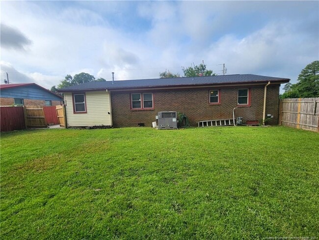 Building Photo - 6222 Timberland Dr