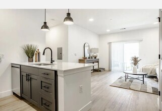 Interior Photo - Prairie Encore