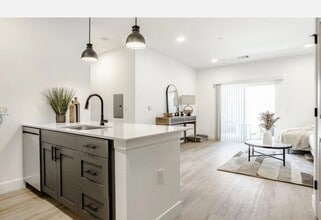 Interior Photo - Prairie Encore