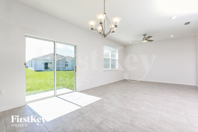 Building Photo - 1169 Spokane Pt