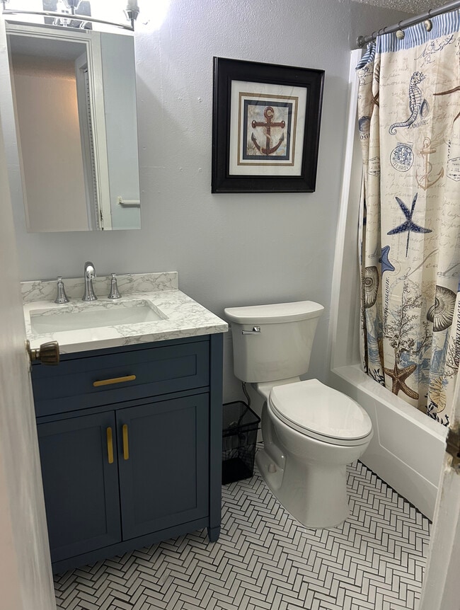 Building Photo - 101 Old Ferry Rd