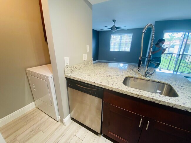 Foto del edificio - 1239 SW 46th Ave