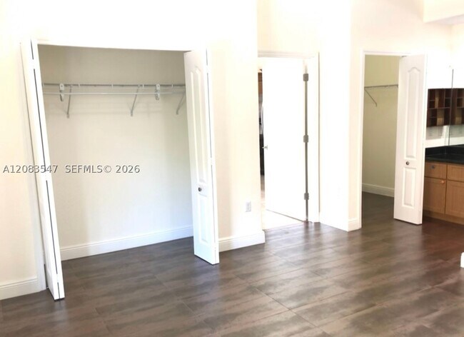 Foto del edificio - 4400 SW 164th Path