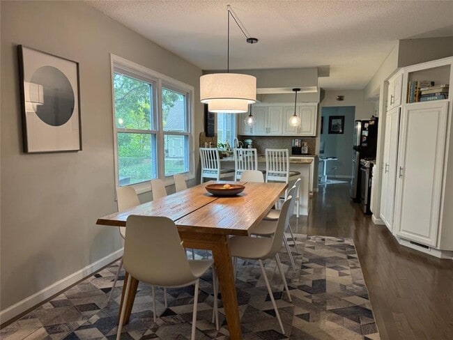 Foto del edificio - 9718 Palmer Cir