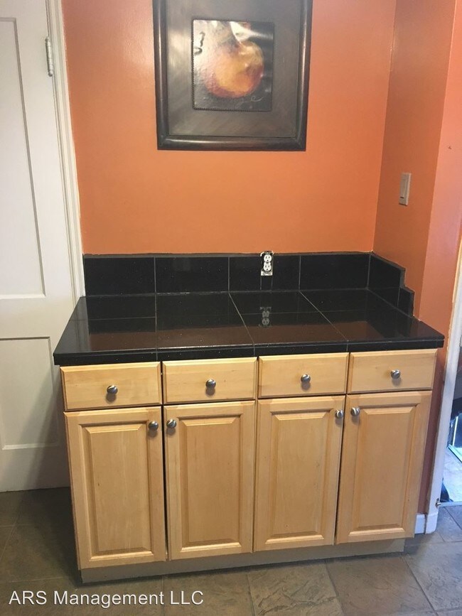 Building Photo - 2 br, 1 bath House - 87 Chafford Woods Drive