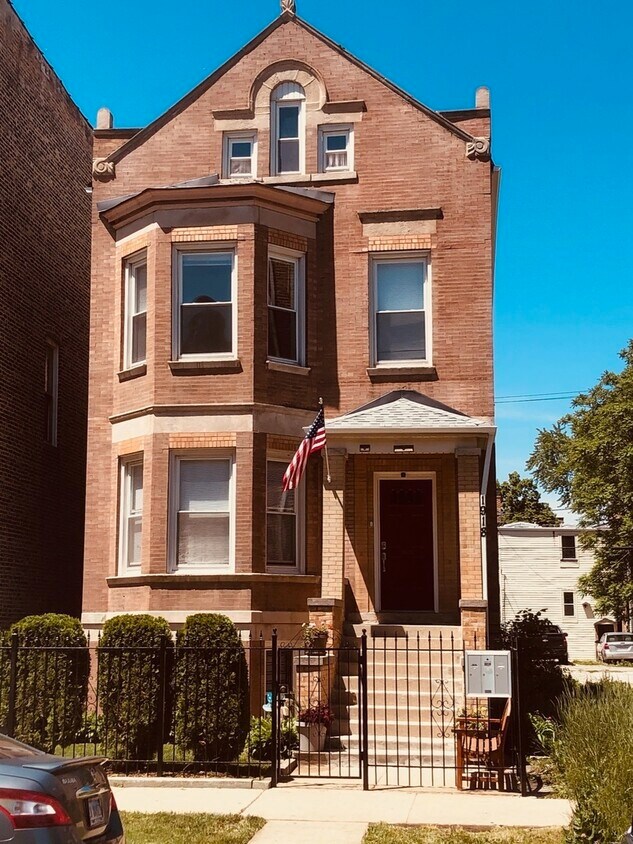 Building front - 1918 S Albany Ave