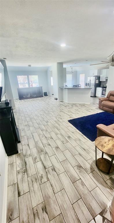 Foto del edificio - 6736 Hidden Colony Ln