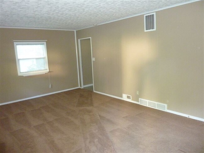 Building Photo - 2 br, 1 bath House - 1315 Center St
