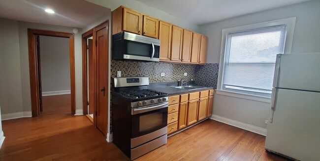 Building Photo - 3754 N Kilpatrick Ave