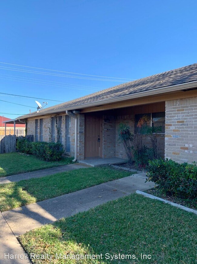 2 br, 1 bath House 721 Rambler Drive House Rental in Waco, TX
