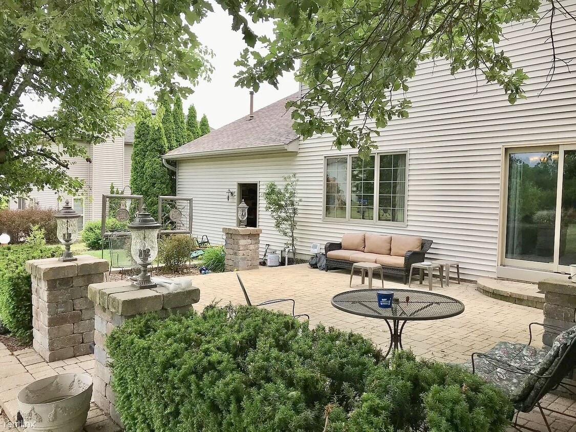 Primary Photo - 4 br, 4 bath House - 26832 S Westwood Dr