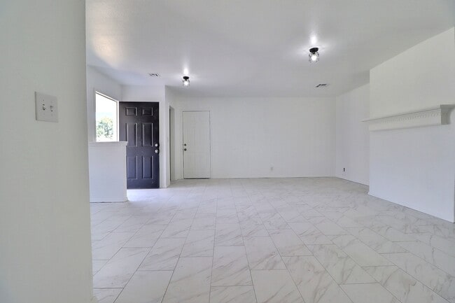 Foto del edificio - 6622 S Victor Ave