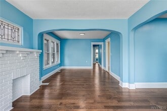 Building Photo - 266 Lasalle Ave