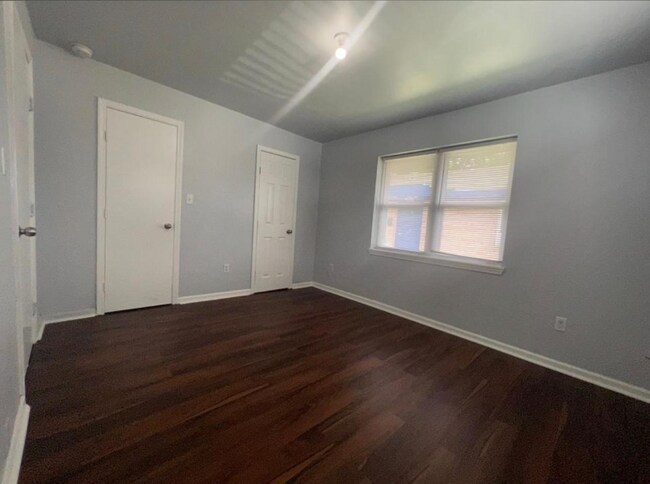 Foto del edificio - 7930 Bauman Rd