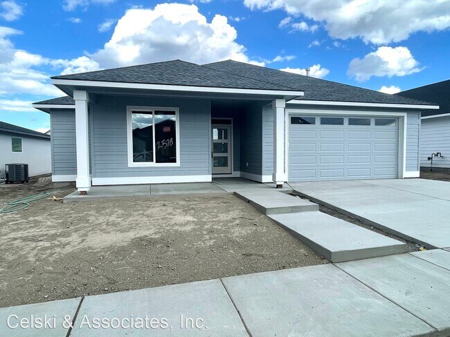 Foto del edificio - 3 br, 2 bath House - 2578 Casa Bella Ave