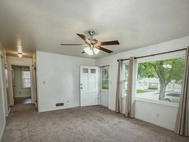 Foto del edificio - 1521 Patton Ave