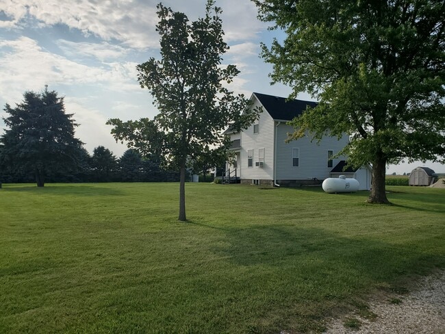 Building Photo - 7465 Keslinger Rd