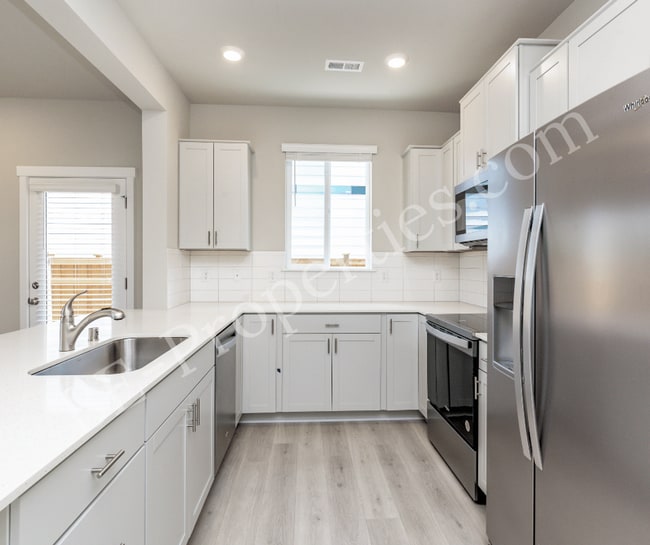 Building Photo - Tehaleh New Construction