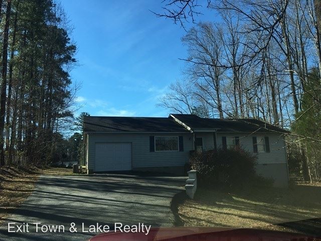 Primary Photo - 564 Dogwood Dr