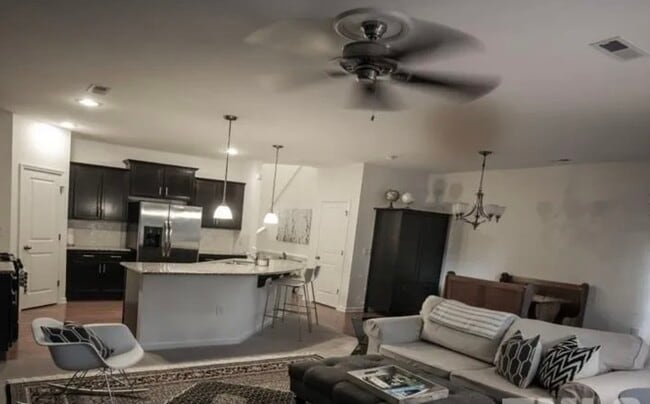 Foto del edificio - 756 Treviso Ln