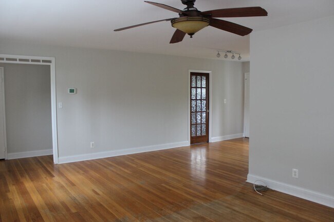 Foto del edificio - 8320 Old Harford Rd