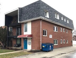 Building Photo - 815 LaGrange Rd