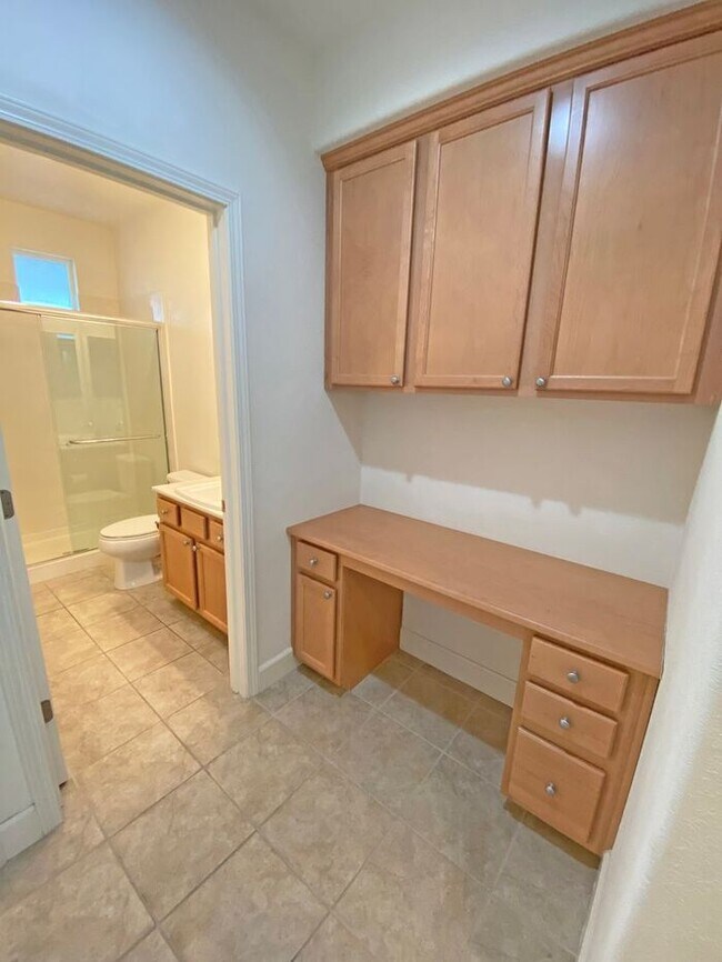 Building Photo - 1087 Yarrow Terr - Bright Berryessa Townho...