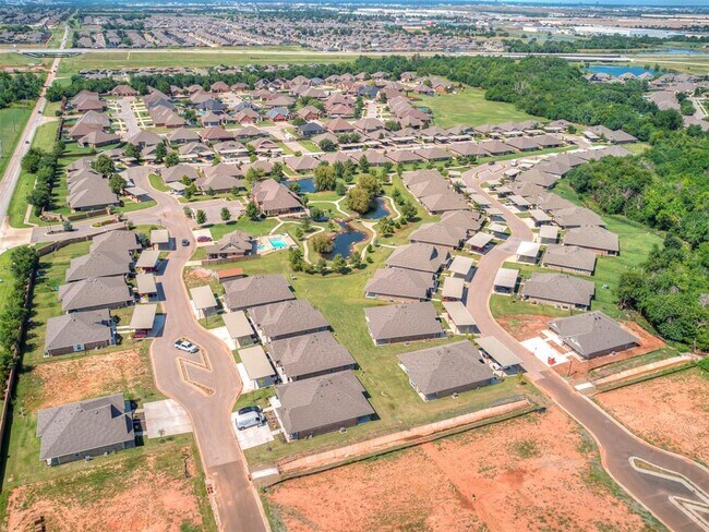 Building Photo - 5721 Campbell Creek Dr