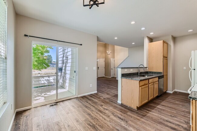 Building Photo - 2777 Whitetail Cir
